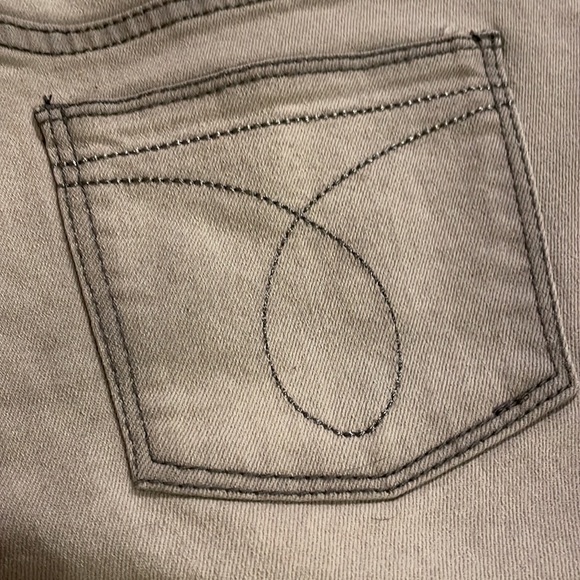 Calvin Klein Jean Shorts Youth (NWT) - Picture 3 of 8